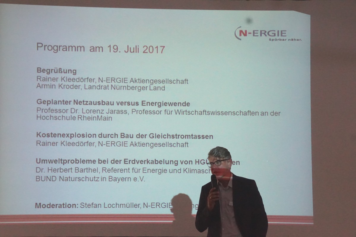 Rainer Kleedörfer, N-ERGIE, stellt das Programm vor